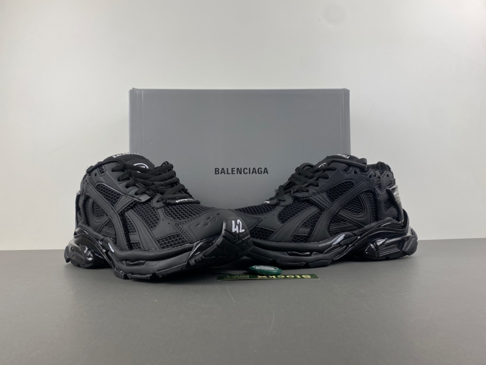 Balenciaga Runner Black - Image 6