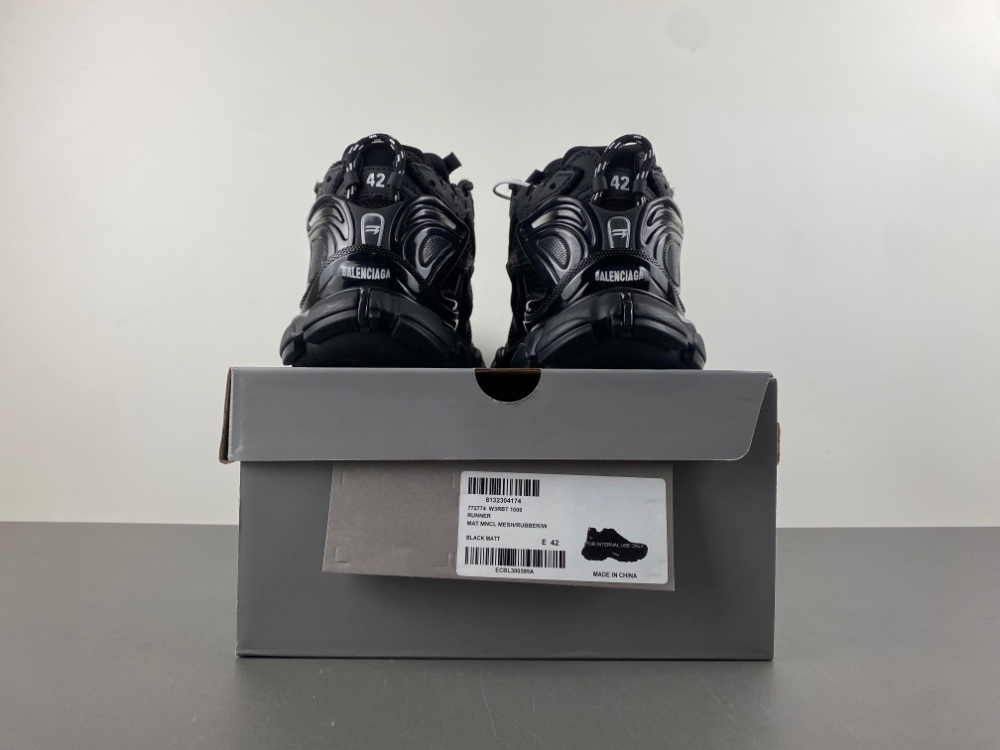 Balenciaga Runner Black - Image 3