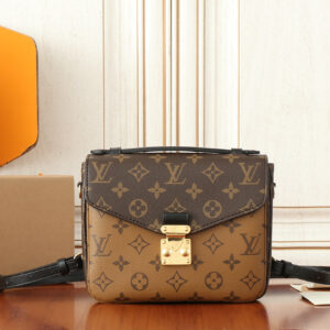 LV Pochette Métis Backpack M11941 20x17x7CM