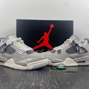 Jordan 4 Retro Frozen Moments