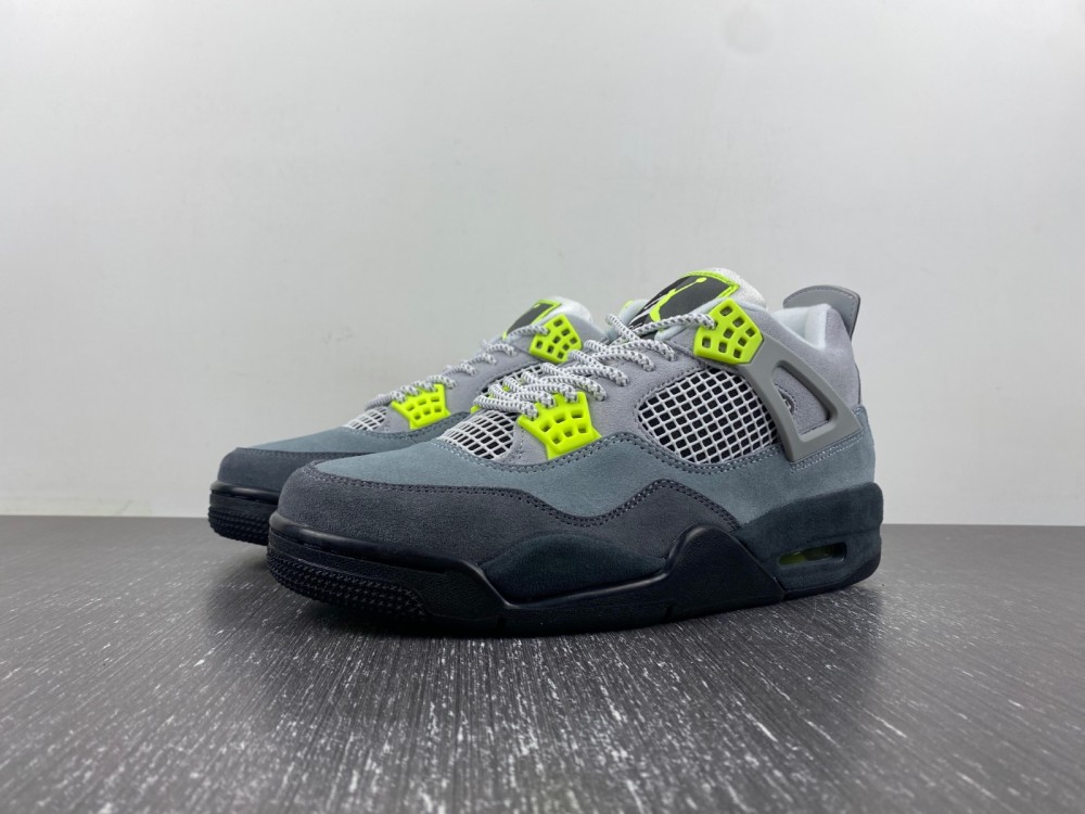 Jordan 4 Retro SE 95 Neon - Image 3
