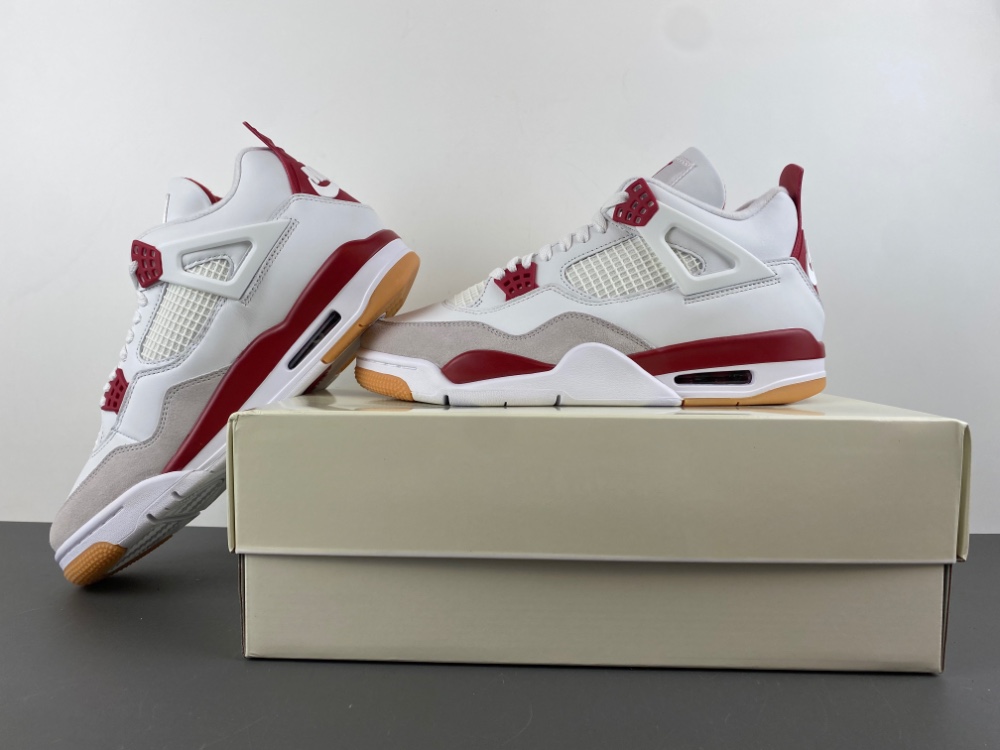 Nike SB x Air Jordan 4 Retro SP 'Varsity Red' - Image 4