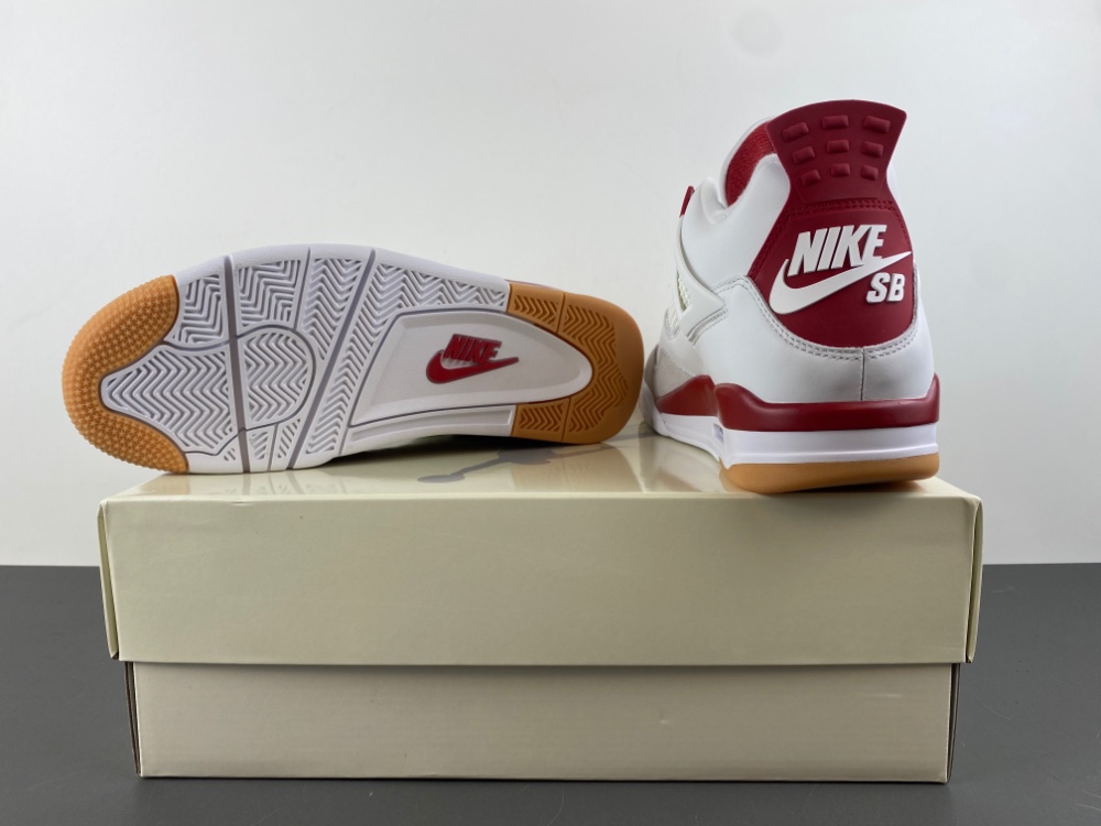 Nike SB x Air Jordan 4 Retro SP 'Varsity Red' - Image 6