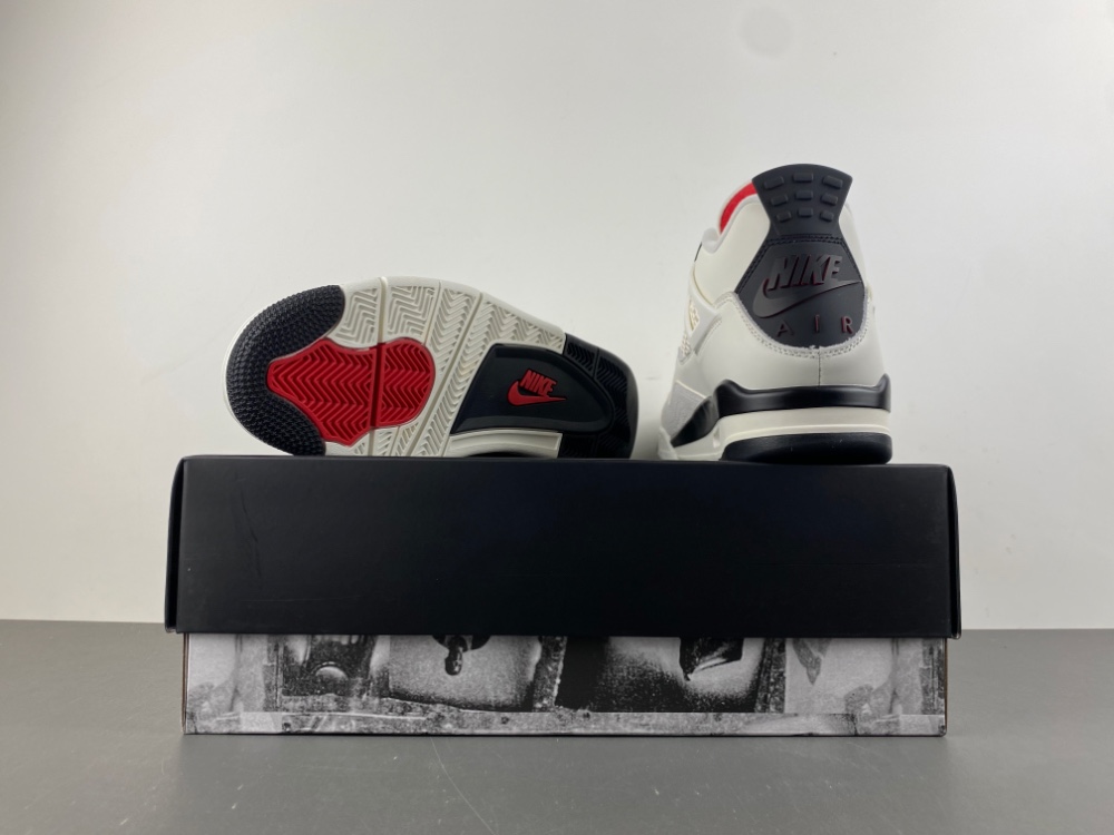Air Jordan 4“Flight Club” - Image 3